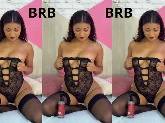 sophia-brunette webcam