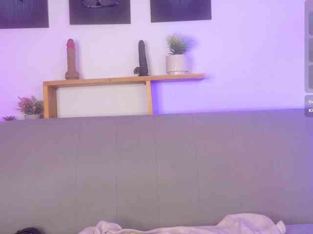 sophia-brunette webcam