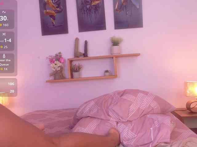 sophia-brunette Live Webcam on BongaCams