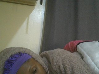 Juicygirl98's Live Webcam