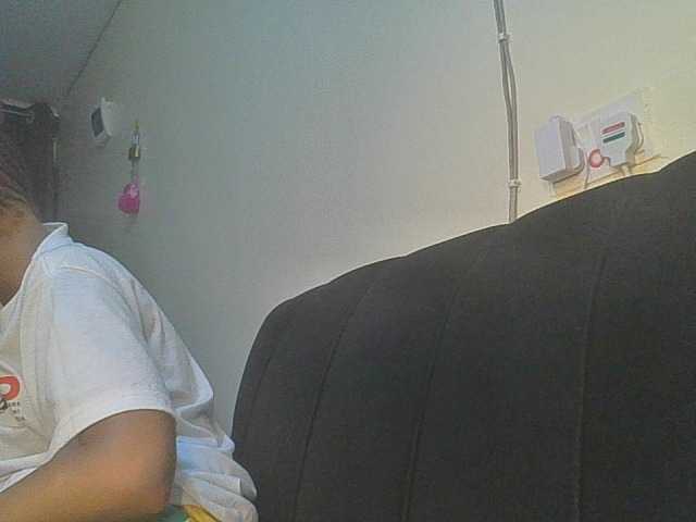 Juicygirl98 live cam on BongaCams