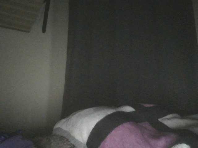 Juicygirl98 live cam on BongaCams