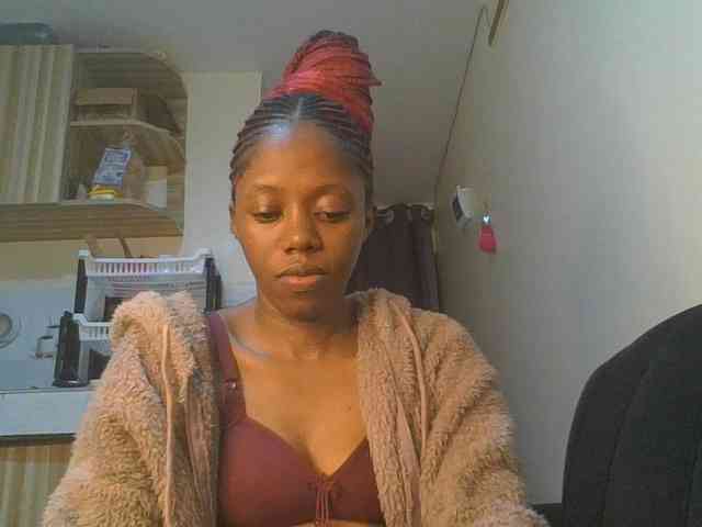 Juicygirl98 webcam