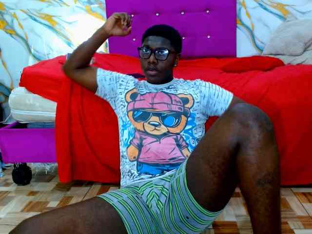 STEVENMEGGAN Live Webcam on BongaCams