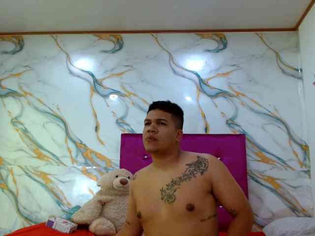 STEVENMEGGAN Sex Cam Show