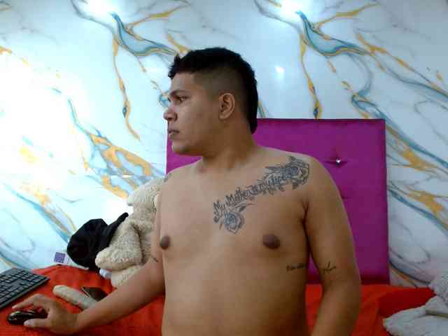 STEVENMEGGAN Sex Cam Show