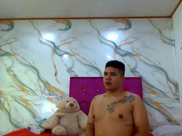 STEVENMEGGAN Sex Cam Show