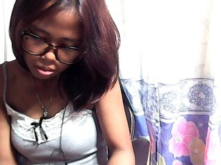 Natalie-Luxa's Live Webcam