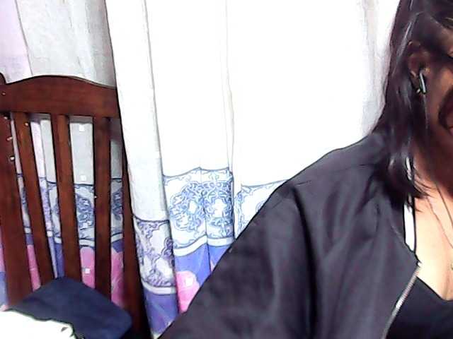 Natalie-Luxa live cam on BongaCams