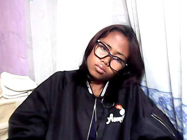 Natalie-Luxa live cam on BongaCams