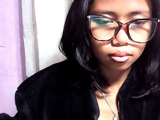 Natalie-Luxa live cam on BongaCams