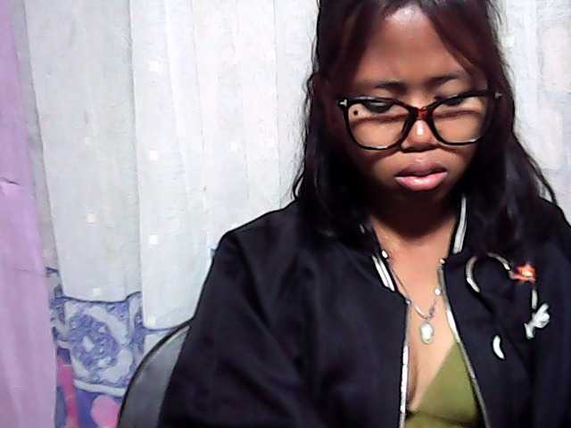 Natalie-Luxa live cam on BongaCams