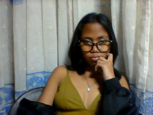 Natalie-Luxa live cam on BongaCams