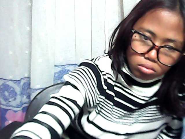 Natalie-Luxa live cam on BongaCams