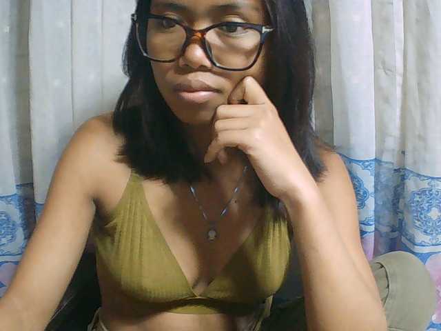 Natalie-Luxa live cam on BongaCams