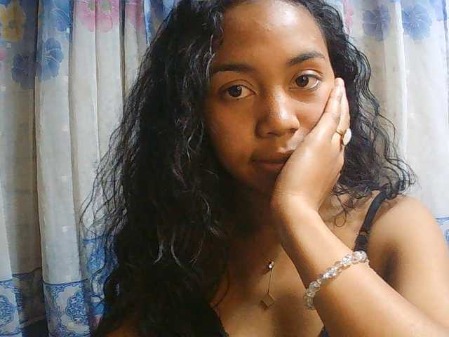Natalie-Luxa live cam on BongaCams