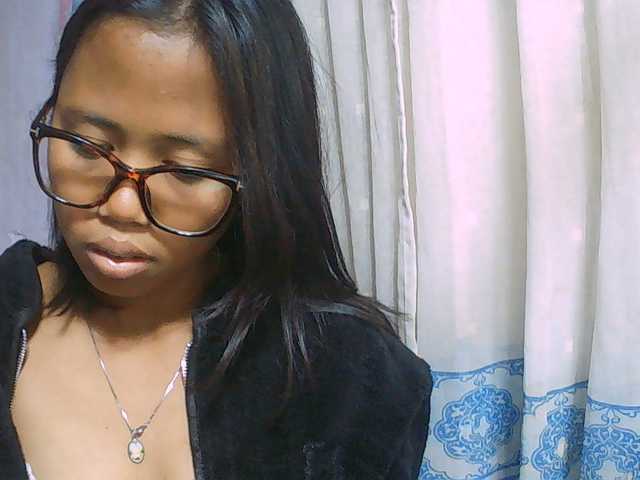 Natalie-Luxa live cam on BongaCams