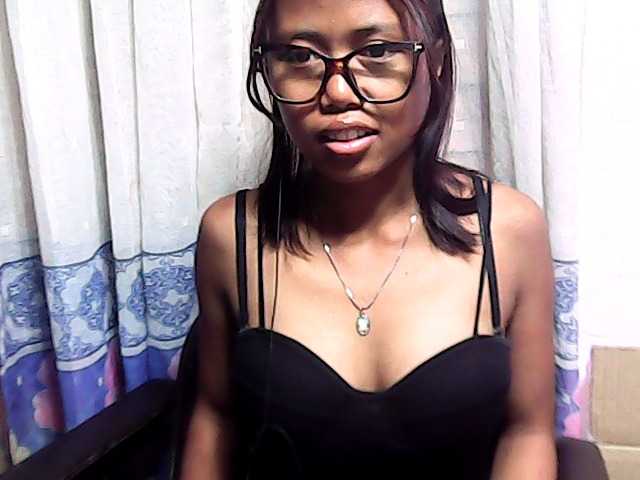 Natalie-Luxa live cam on BongaCams