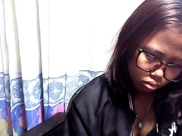 Natalie-Luxa live cam on BongaCams