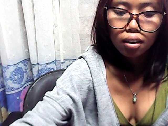 Natalie-Luxa live cam on BongaCams