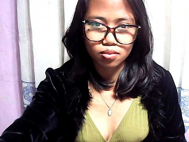 Natalie-Luxa live cam on BongaCams