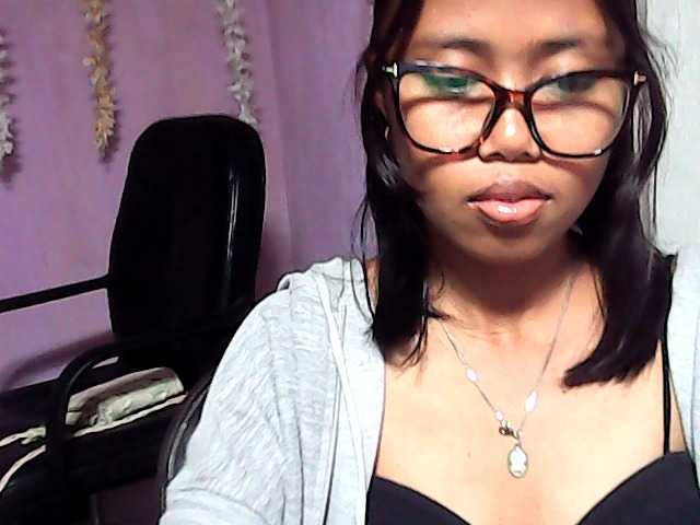 Natalie-Luxa live cam on BongaCams