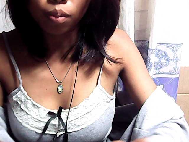 Natalie-Luxa live cam on BongaCams
