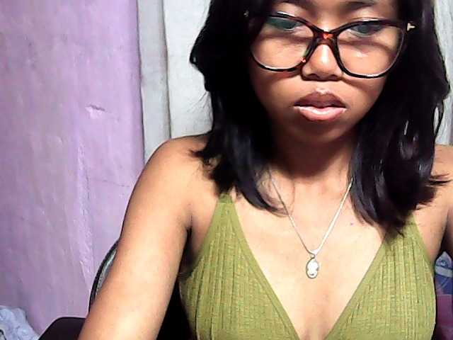 Natalie-Luxa live cam on BongaCams