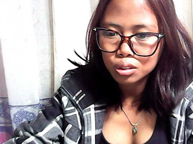 Natalie-Luxa live cam on BongaCams