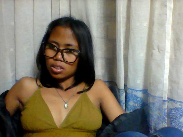 Natalie-Luxa live cam on BongaCams