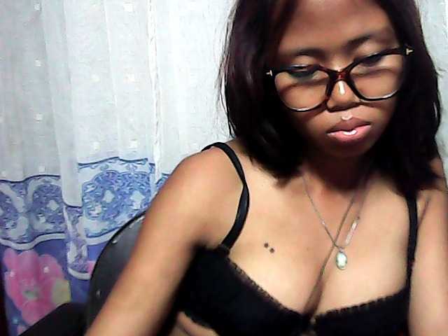 Natalie-Luxa live cam on BongaCams
