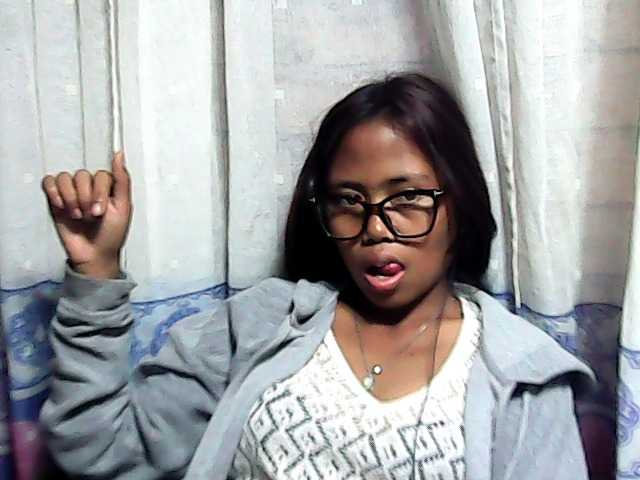 Natalie-Luxa live cam on BongaCams
