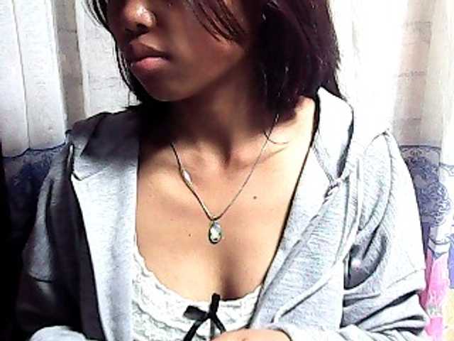 Natalie-Luxa live cam on BongaCams
