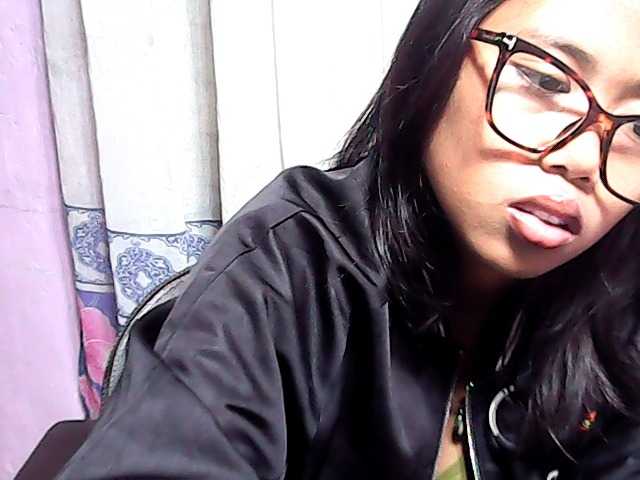 Natalie-Luxa live cam on BongaCams