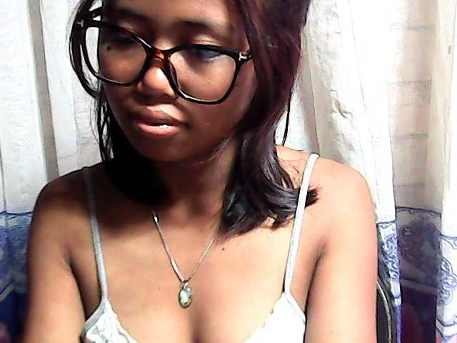 Natalie-Luxa live cam on BongaCams