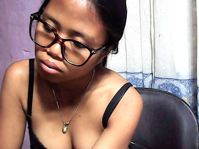 Natalie-Luxa live cam on BongaCams