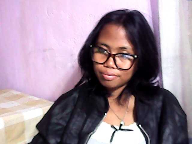 Natalie-Luxa live cam on BongaCams
