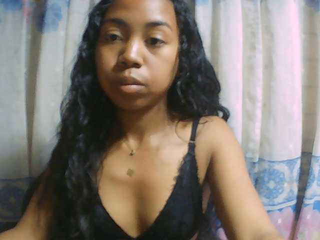 Natalie-Luxa live cam on BongaCams