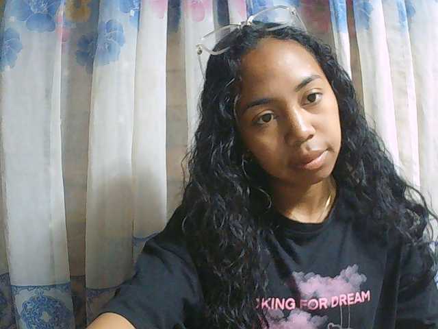 Natalie-Luxa live cam on BongaCams
