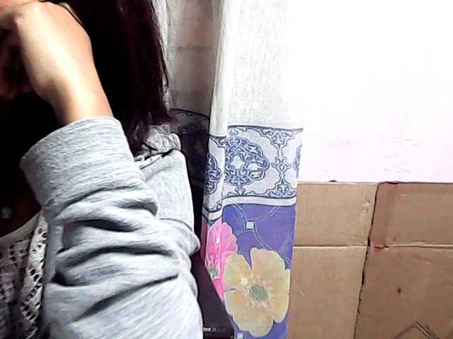 Natalie-Luxa live cam on BongaCams