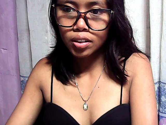 Natalie-Luxa live cam on BongaCams