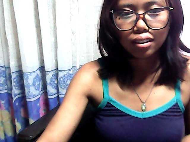 Natalie-Luxa live cam on BongaCams