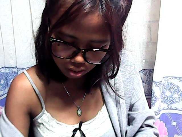 Natalie-Luxa live cam on BongaCams