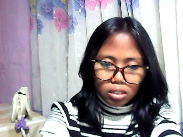 Natalie-Luxa live cam on BongaCams