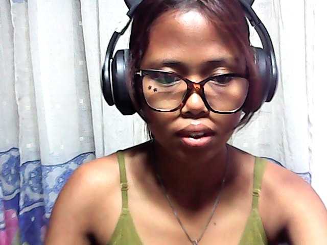 Natalie-Luxa live cam on BongaCams