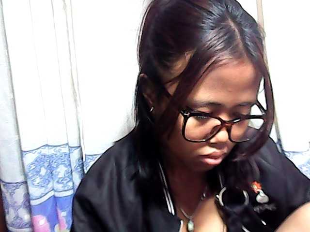 Natalie-Luxa live cam on BongaCams