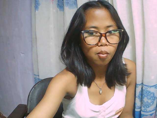 Natalie-Luxa live cam on BongaCams