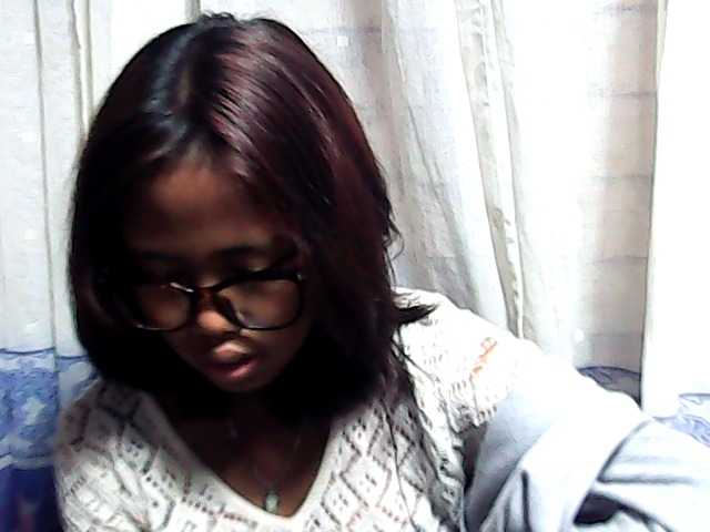 Natalie-Luxa live cam on BongaCams