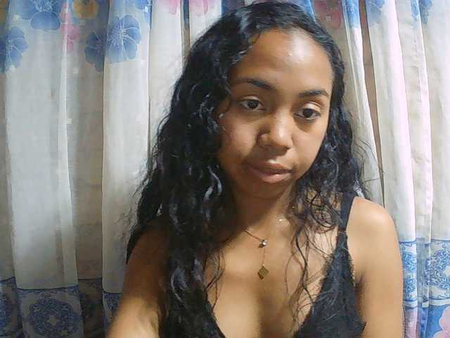 Natalie-Luxa live cam on BongaCams