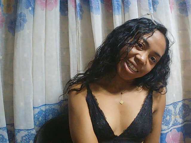 Natalie-Luxa live cam on BongaCams